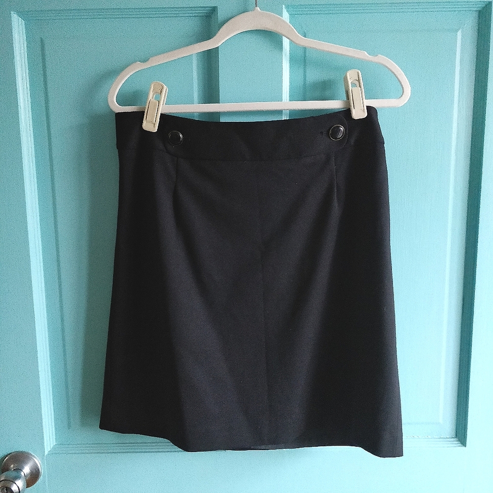 🔥B2G1 Loft Lined Black Mini Skirt